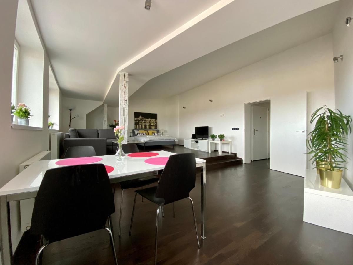 Prague Castle View Apartment Esterno foto